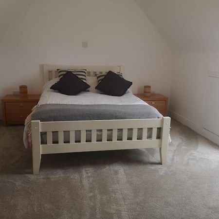 Spacious And Warm 2 Bedroom Apartment Sleeps Up To 5 Athy Exterior foto